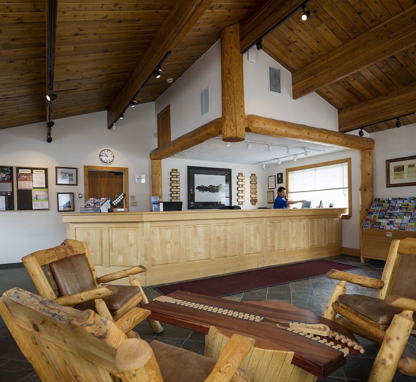 Фото Rocky Mountain Ski Lodge