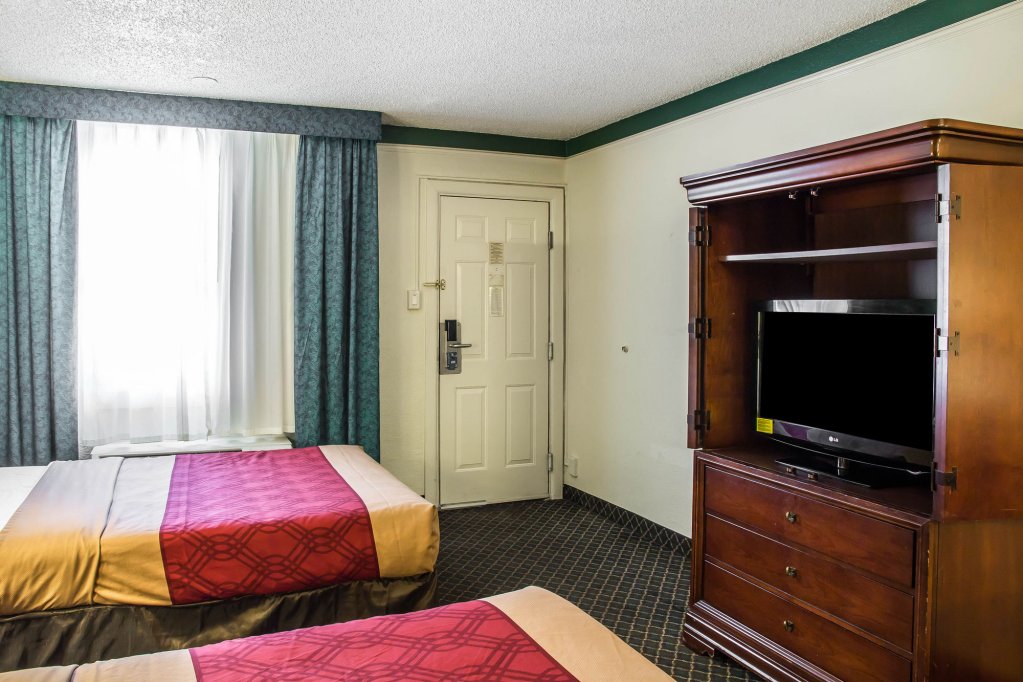 Фото Americas Best Value Inn Denver