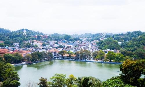 Фото Lake Corner Inn