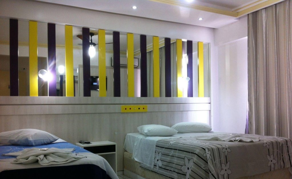 Фото Hotel Rediadri