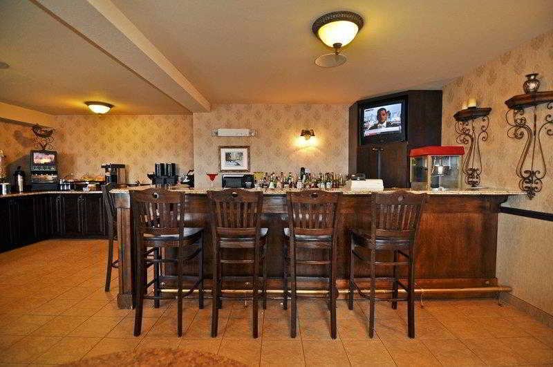 Фото Best Western Plus Grand-Sault Hotel & Suites