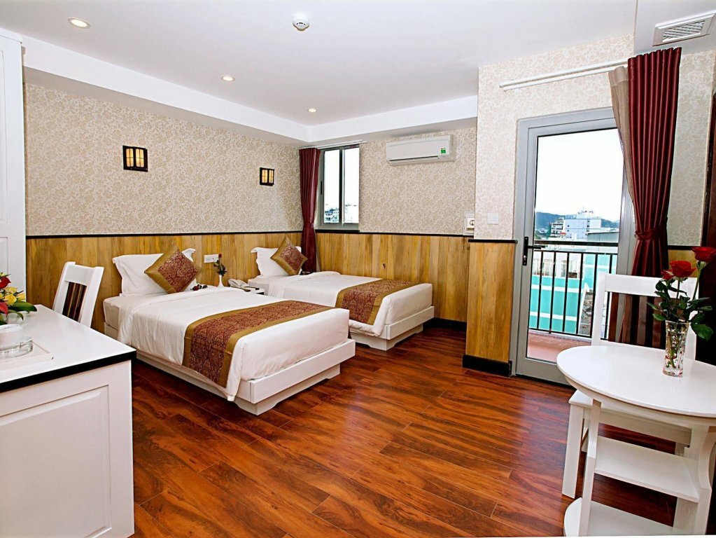 Hotel Golden Rain 2, Nha Trang, photo
