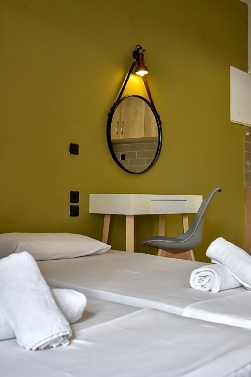 Фото Iraklis Studios & Apartments