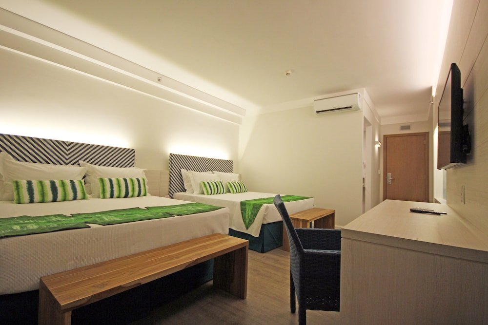 Фото Hot Beach Resort