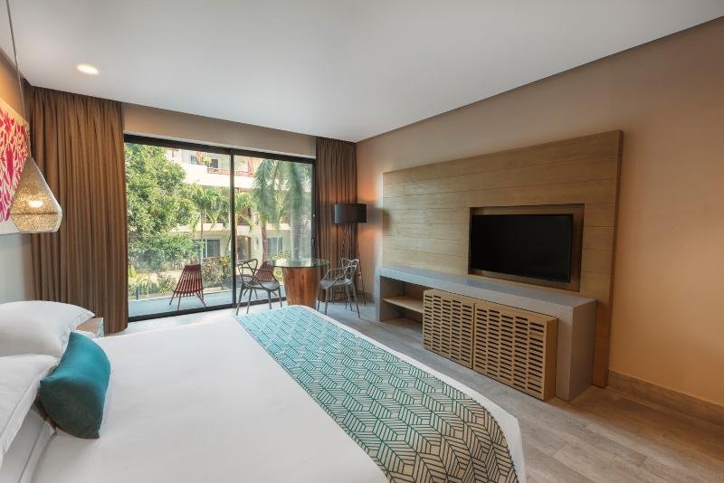 Фото Live Aqua Boutique Resort Playa del Carmen