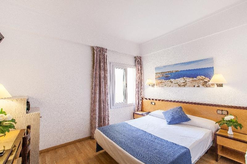 Фото Hotel Voramar Mallorca