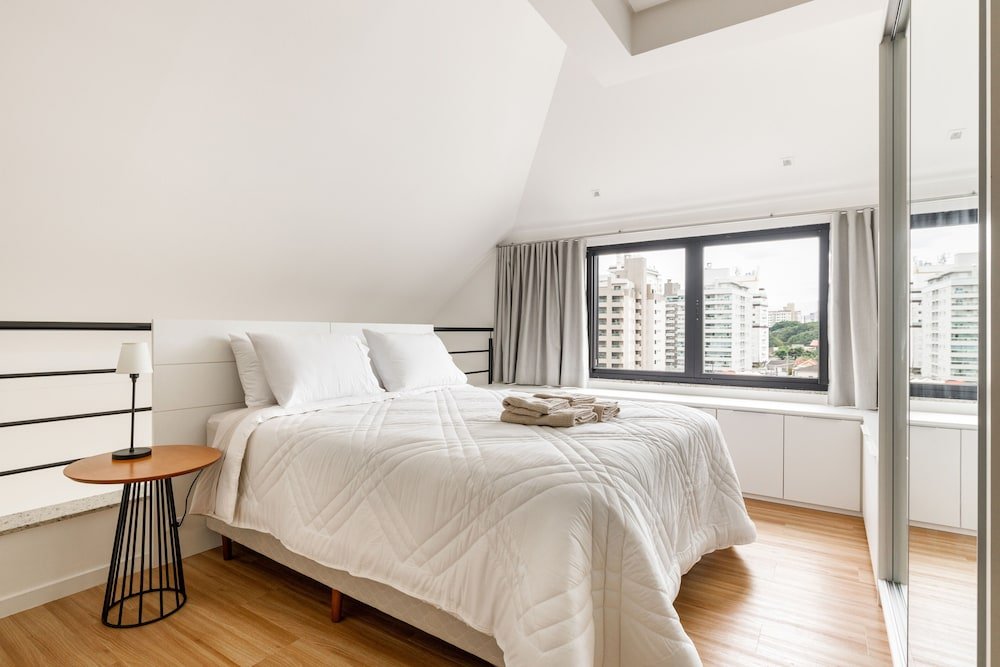 Фото Roomin i Zee i Próximo a Beira Mar