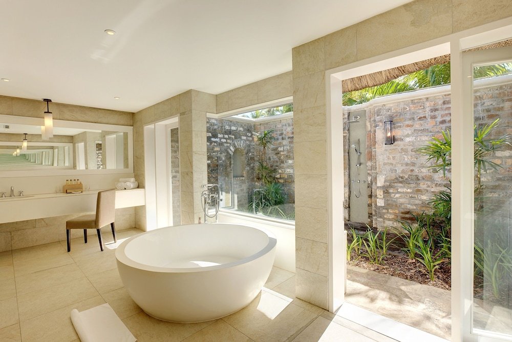 Фото Outrigger Mauritius Beach Resort