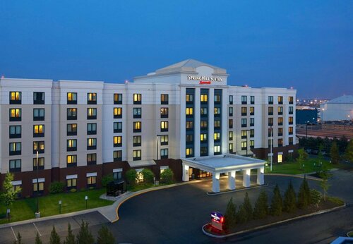 Гостиница SpringHill Suites by Marriott Newark Liberty International в Ньюарке