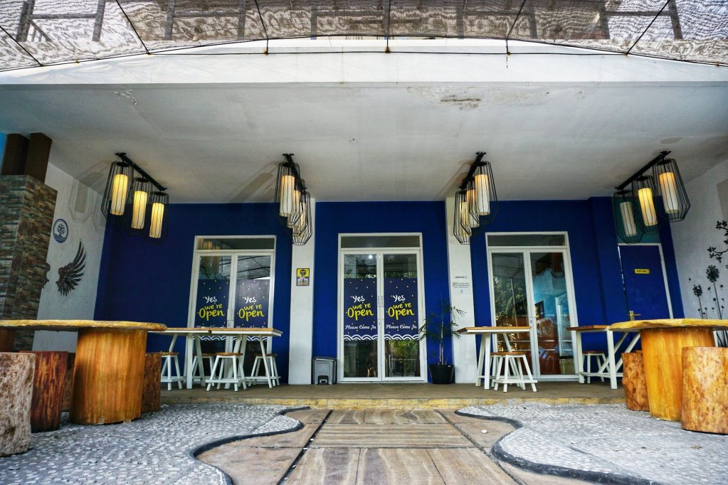 Фото отеля 2