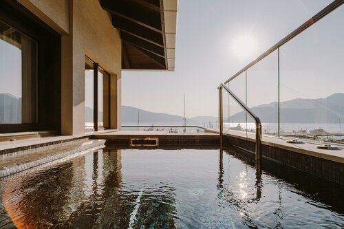 Гостиница Regent Porto Montenegro в Черногории