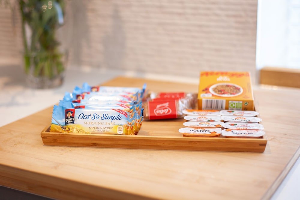 Фото Oxford Street Grand Apartment