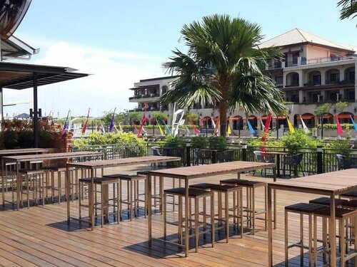 Гостиница Quayside Hotel в Малакке