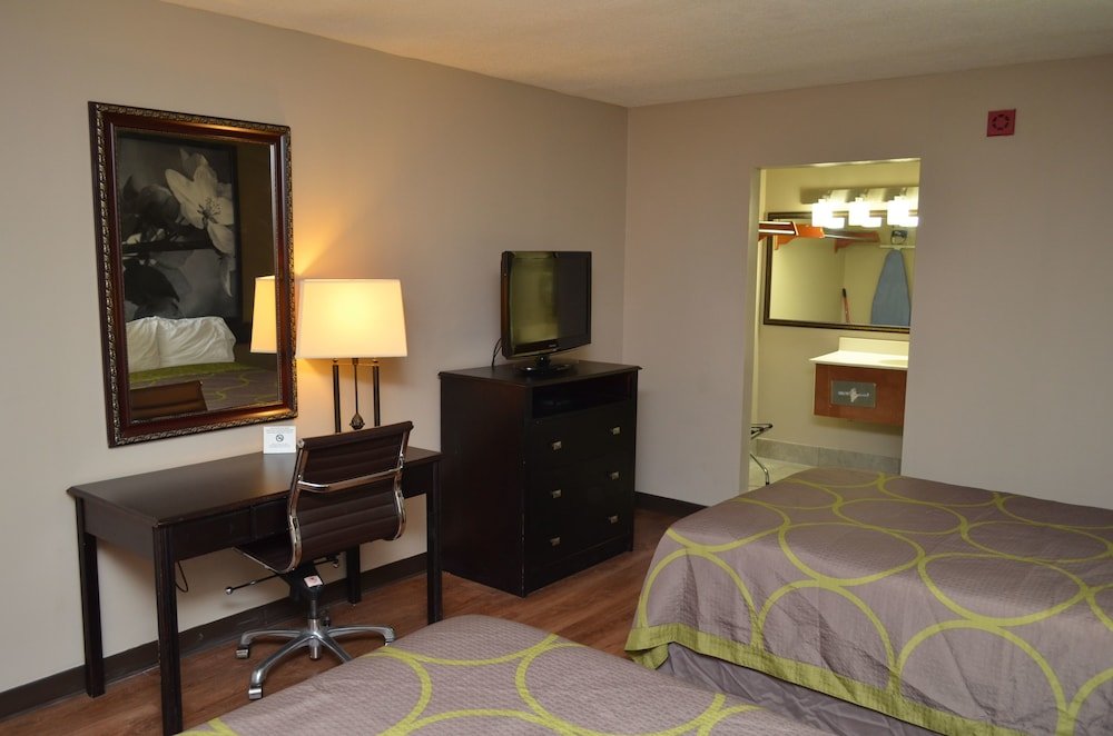 Фото Super 8 by Wyndham Port Wentworth Savannah Area