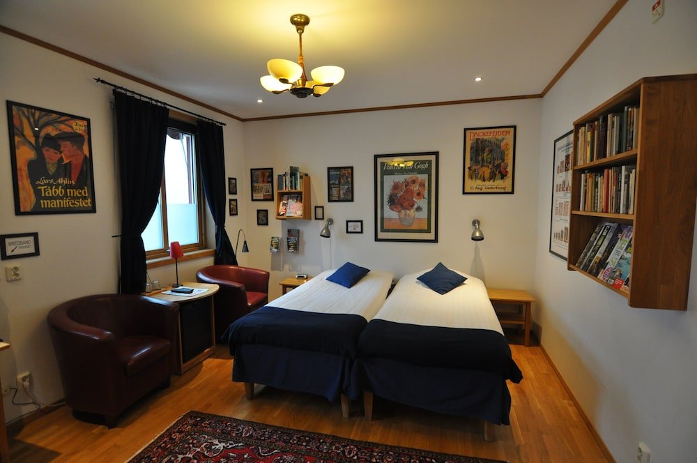 Фото Hotell Gästis