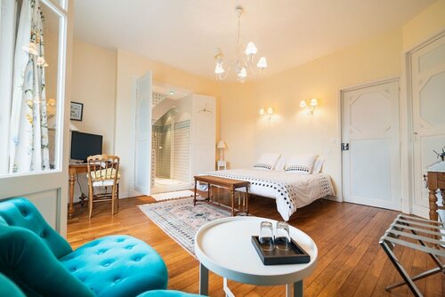 Гостиница Domaine de la Poignardiere в Лоше