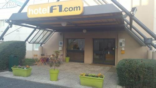 Гостиница HotelF1 Lyon Sud Oullins