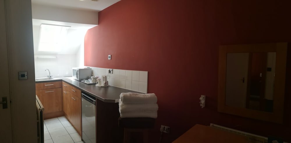 Фото Tudor Lodge Hotel