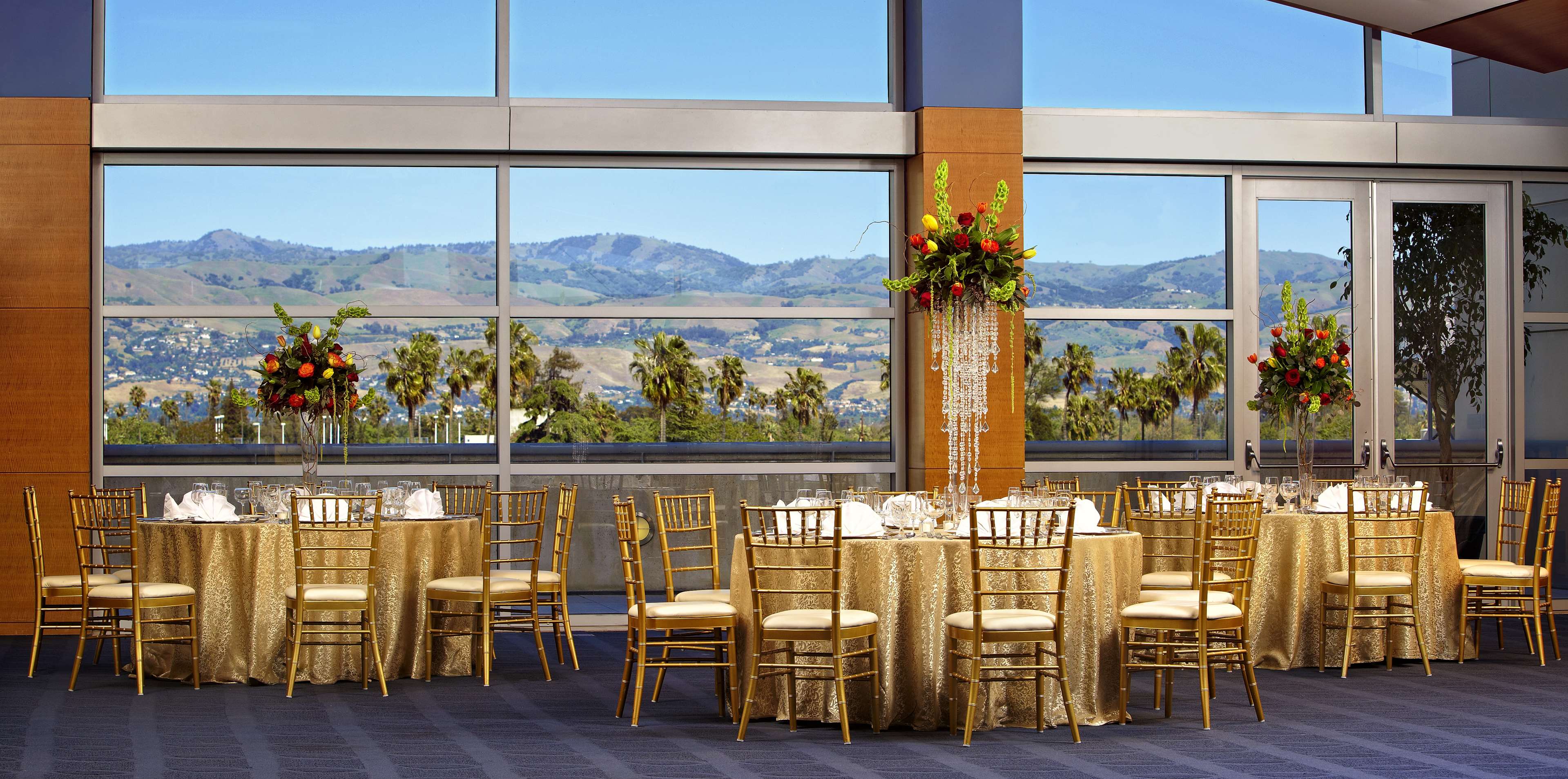 Фото Signia by Hilton San Jose