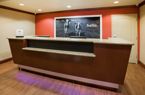 Гостиница Hampton Inn Fairmont