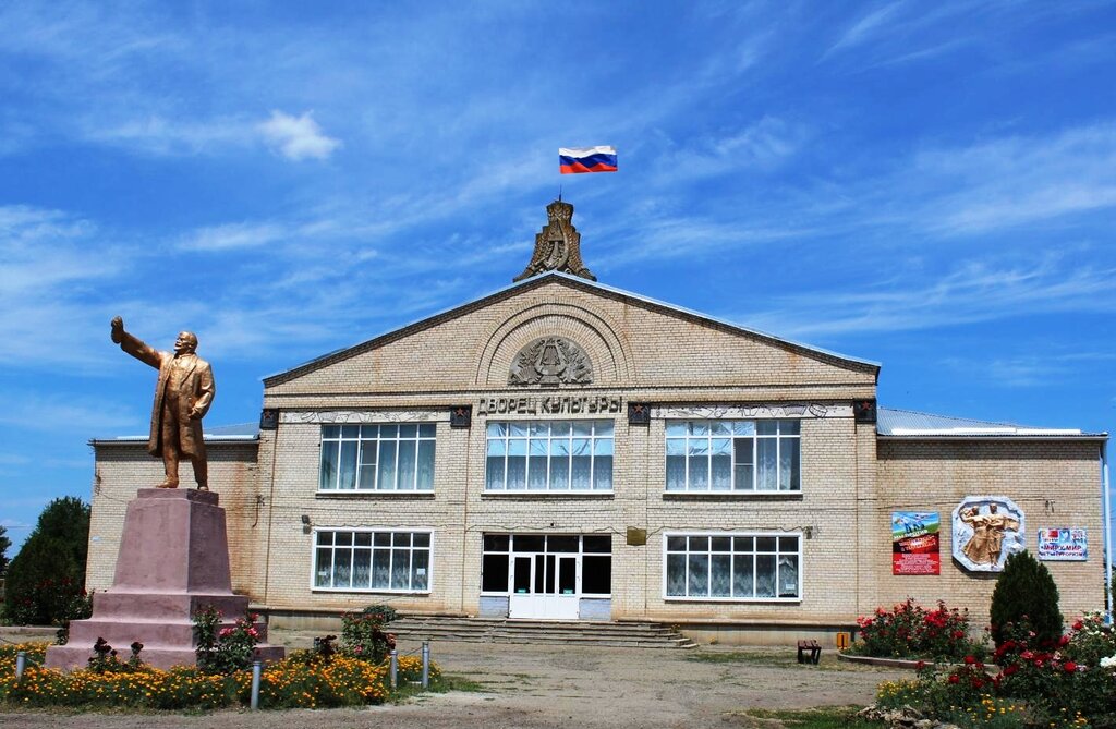 House of culture Культурно-досуговый центр, дом культуры и библиотека села Преградного, Stavropol Krai, photo