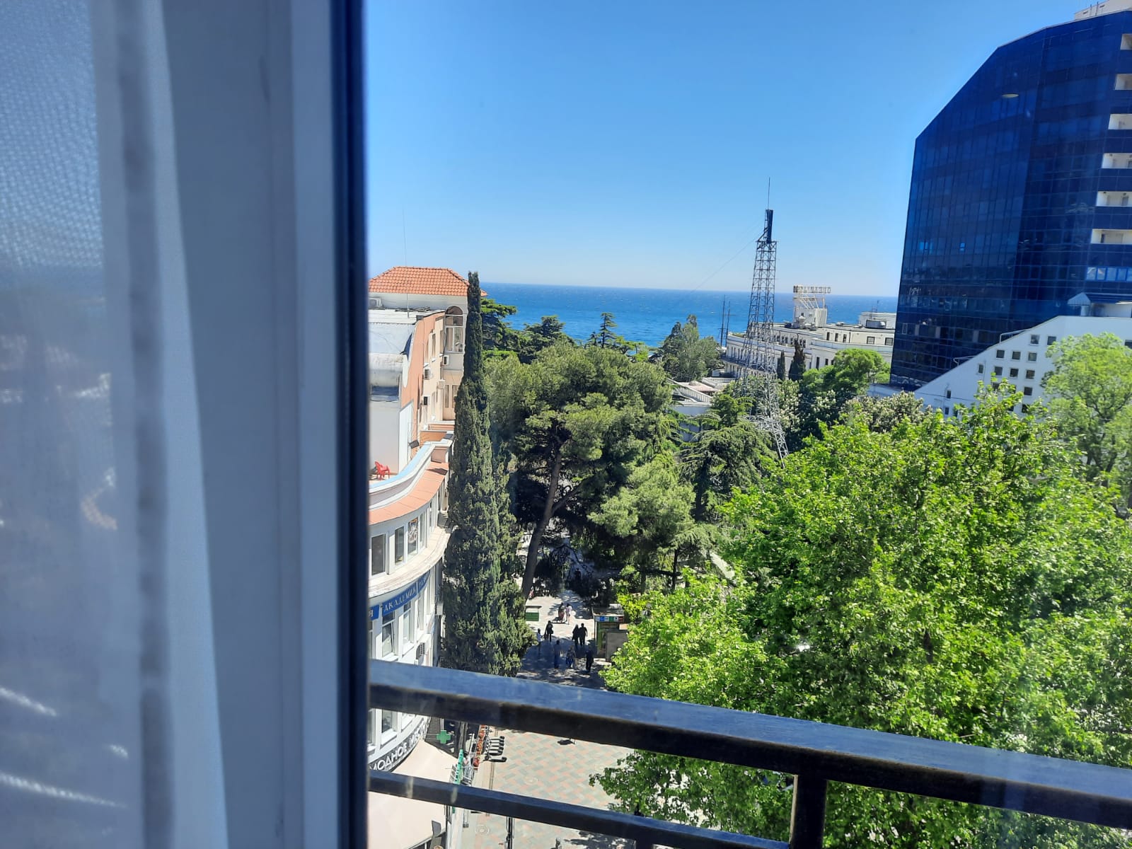 Фото отеля 2