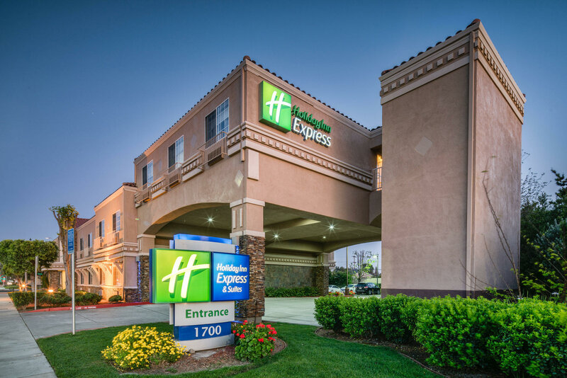 Гостиница Holiday Inn Express & Suites Santa Clara, an Ihg Hotel в Санта-Кларе