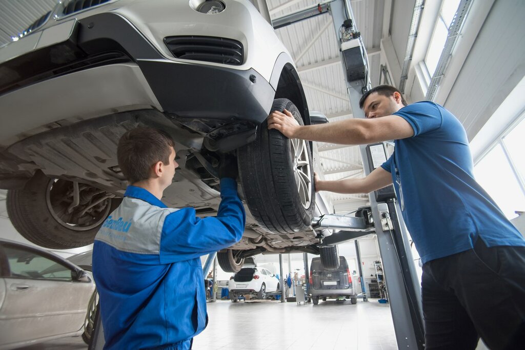 Car service, auto repair SpecTekhServis-2015, Moscow, photo