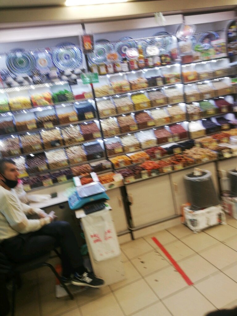 Nuts, snacks, dried fruits Магазин орехов и сухофруктов, Moscow, photo