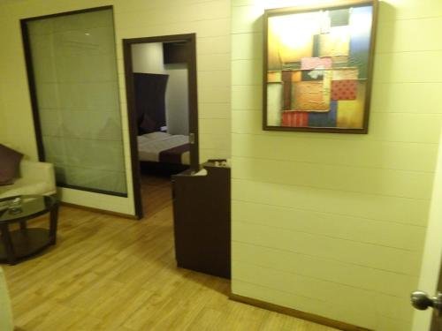 Фото Hotel Saluja