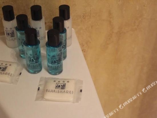 Фото Blue Shades Aparthotel