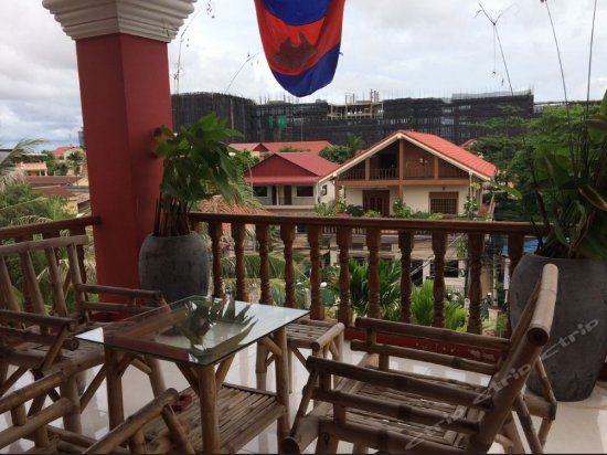 Фото Side Walk Never Die