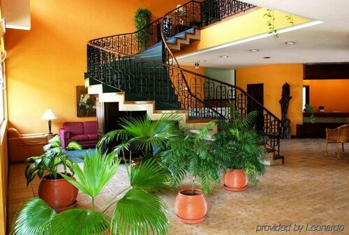 Внешний вид отеля Hotel Deville Express Guaíra в Гуайре, фото 3