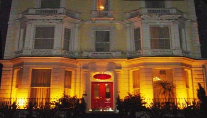 Фото отеля 1