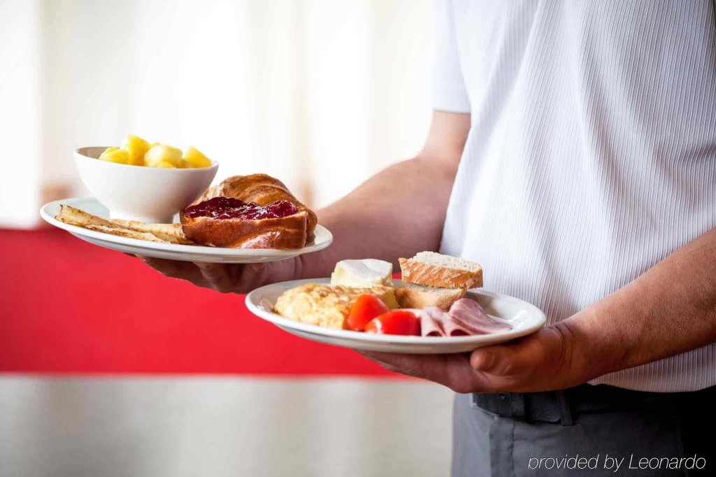 Фото Ibis Biarritz Anglet Aeroport