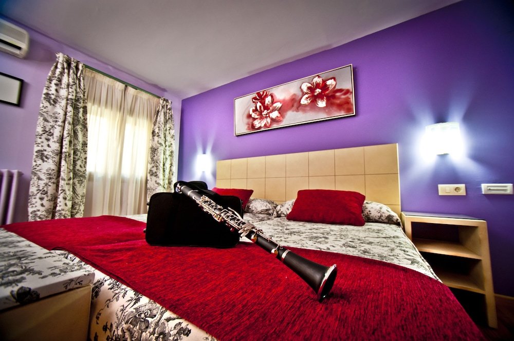 Фото Hotel Condes de Castilla