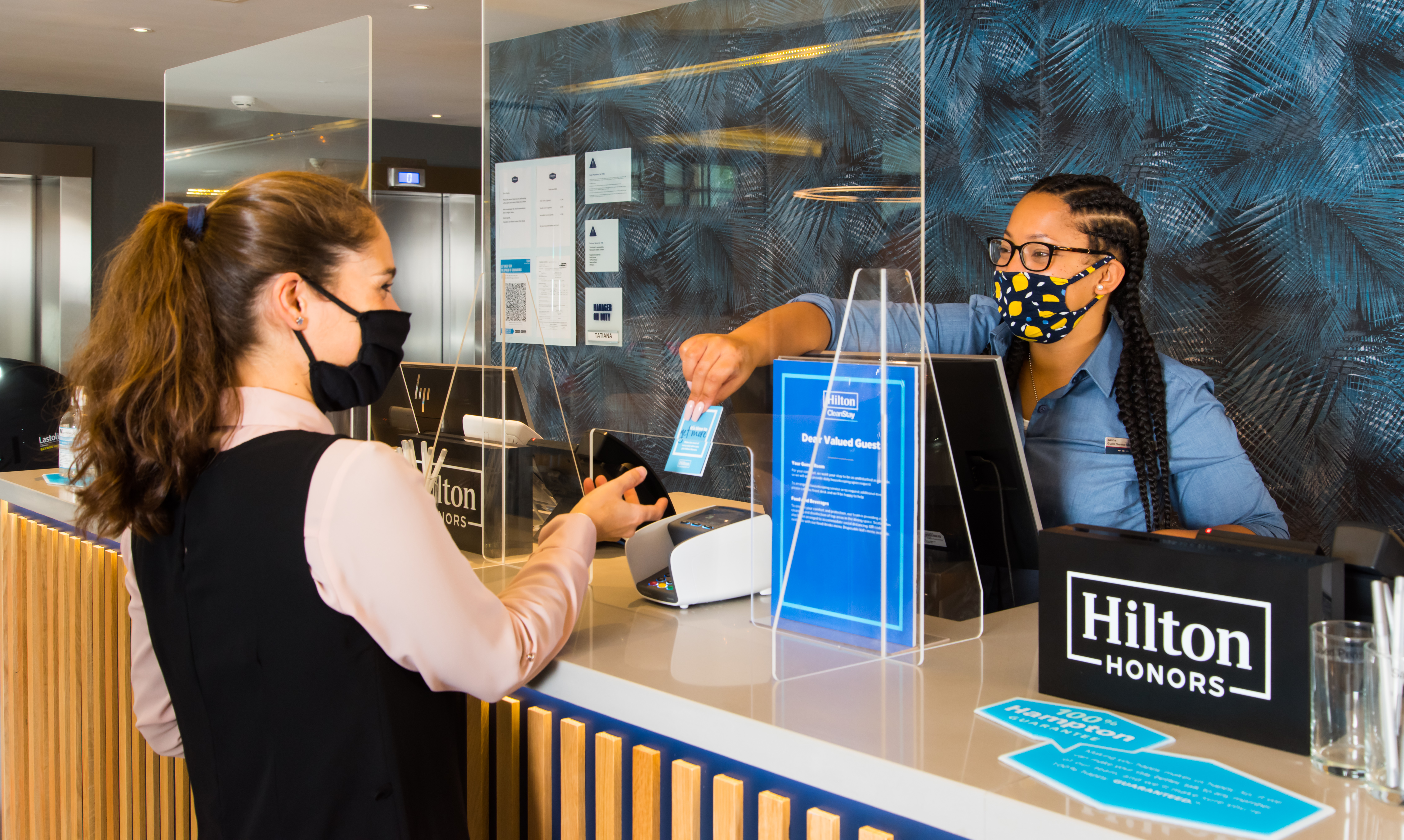 Фото отеля 1