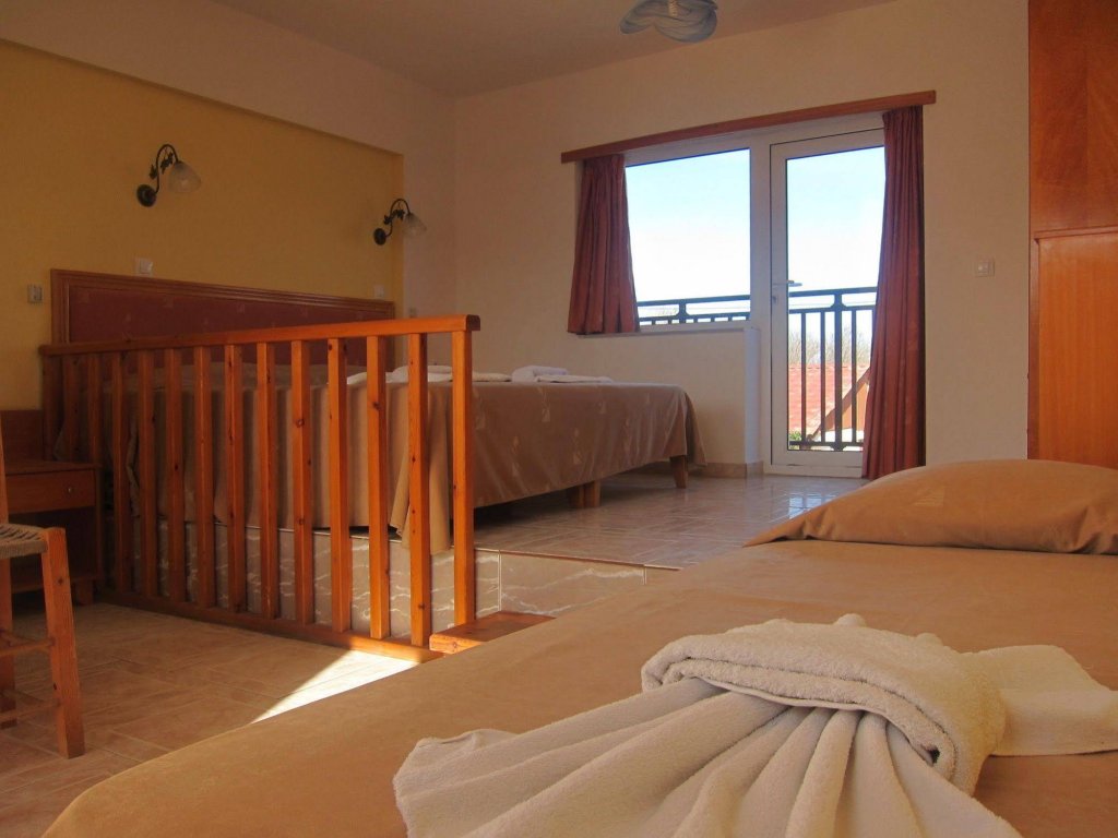 Фото Horizon Apartments Platanias