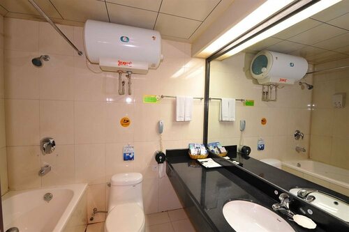 Гостиница Guilin Zelin Hotel в Гуйлине