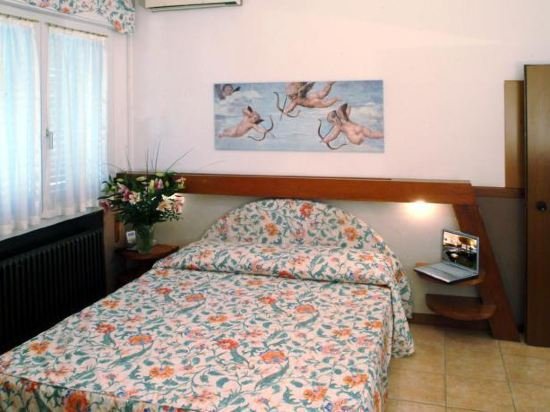 Фото Hotel Roma