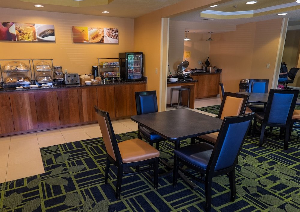 Фото SpringHill Suites by Marriott Portland Airport