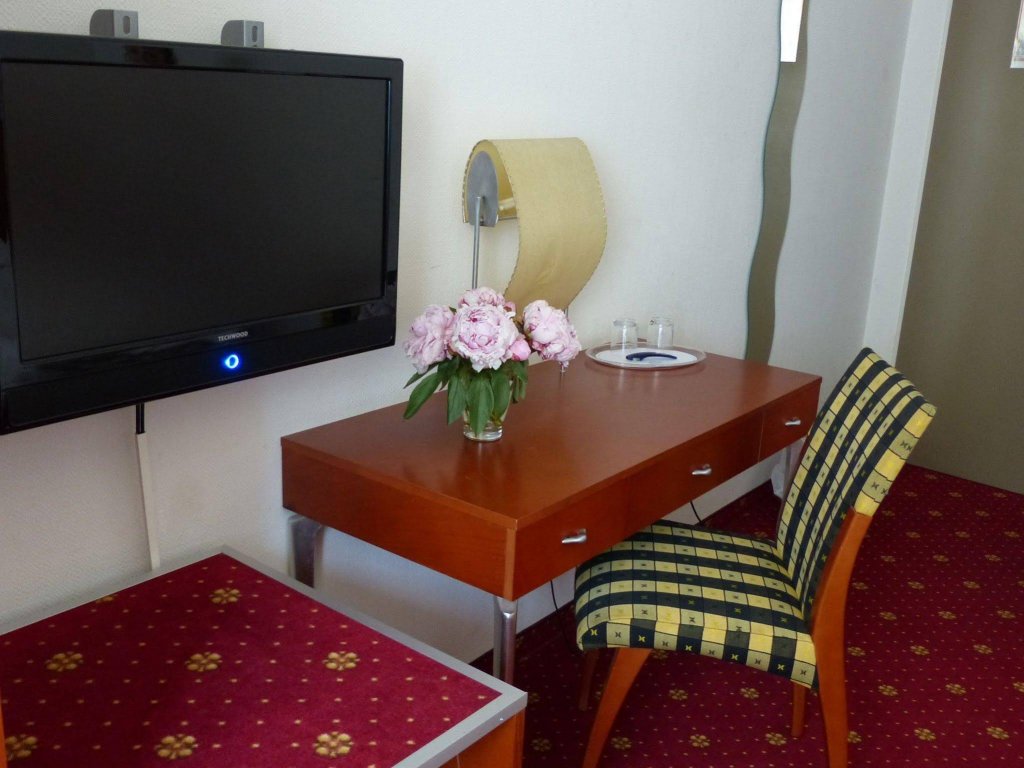 Фото отеля 3