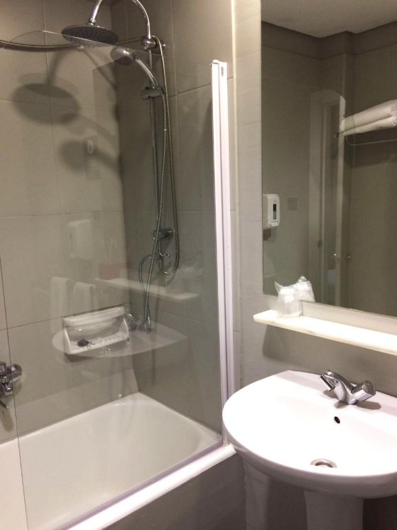 Фото Hotel Alda Centro Ponferrada