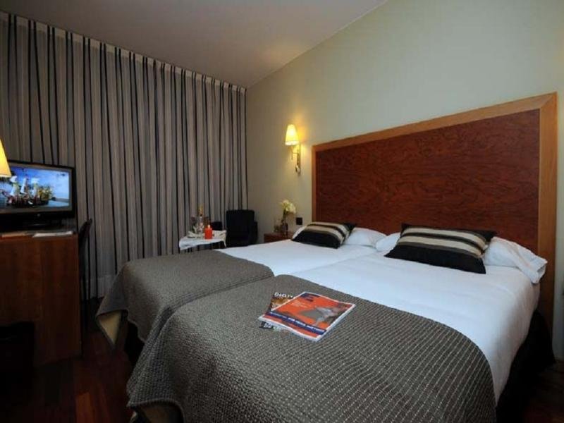 Фото Exe Plaza Delicias