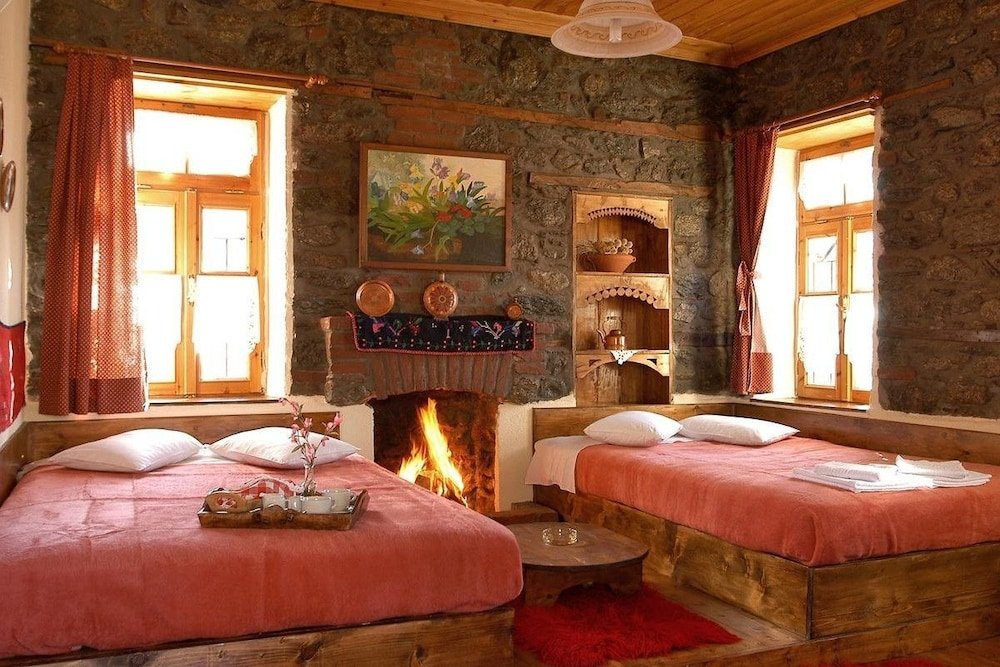 Фото Agios Germanos Traditional Hotel