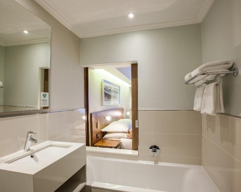 Фото City Lodge Hotel Pinelands