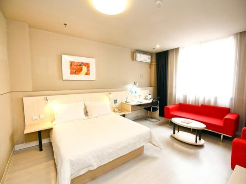 Фото Jinjiang Inn Dujiangyan Taiping Street