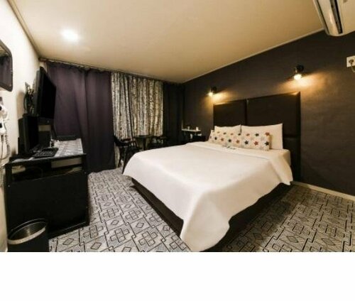 Гостиница 71 Street Motel в Сувоне
