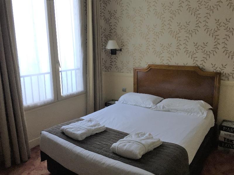 Фото Hôtel du Théâtre by Patrick Hayat