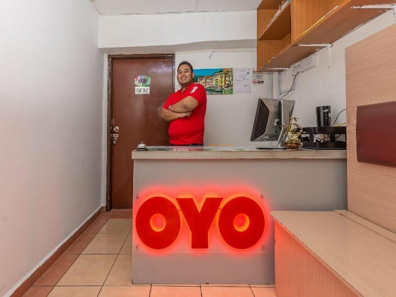 Hotel Azimaju Guesthouse by Oyo Rooms, Malacca, photo